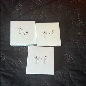 Apple White Earbud Headphones